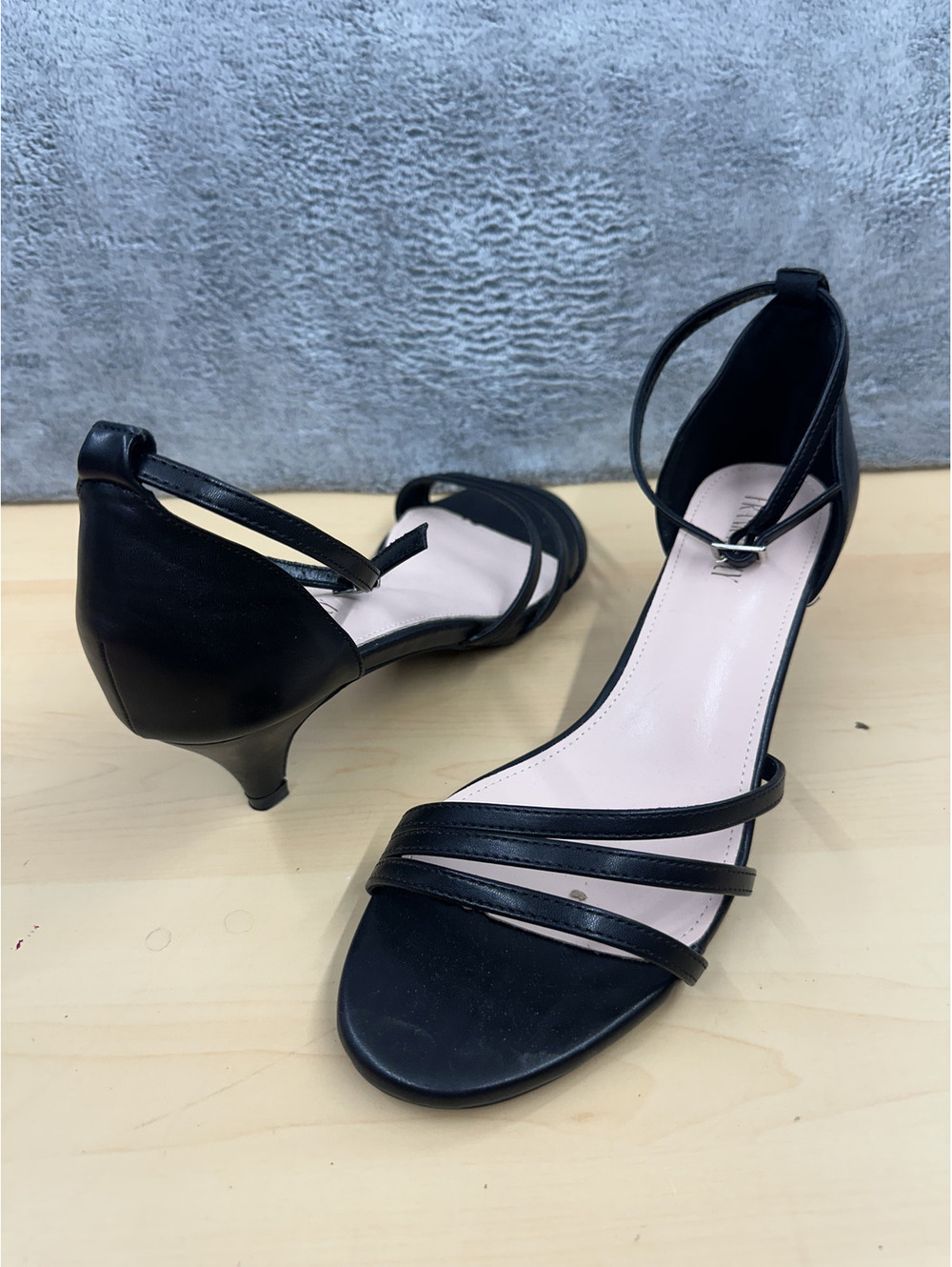 Frank Mully Black Strappy Kitten Heel Sandals Minimalist Chic Summer Shoes